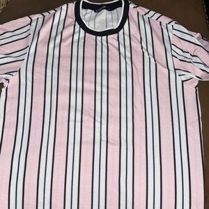 SHEIN Vertical Stripe Crew Neck Tee in Pink, White & Black